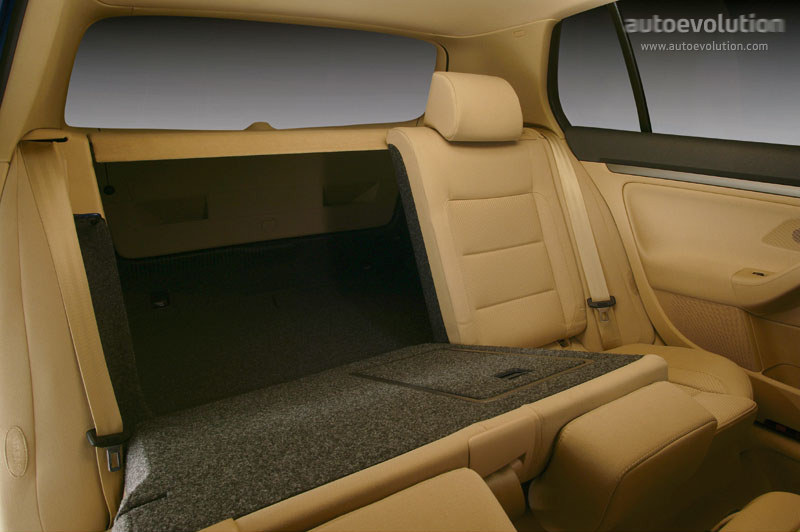 Volkswagen Golf 5 Doors photo 9