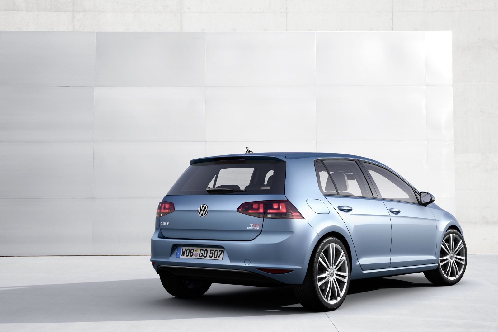 VOLKSWAGEN Golf 5 Doors