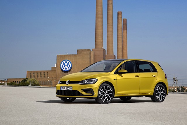 Volkswagen Golf 5 Doors photo 14