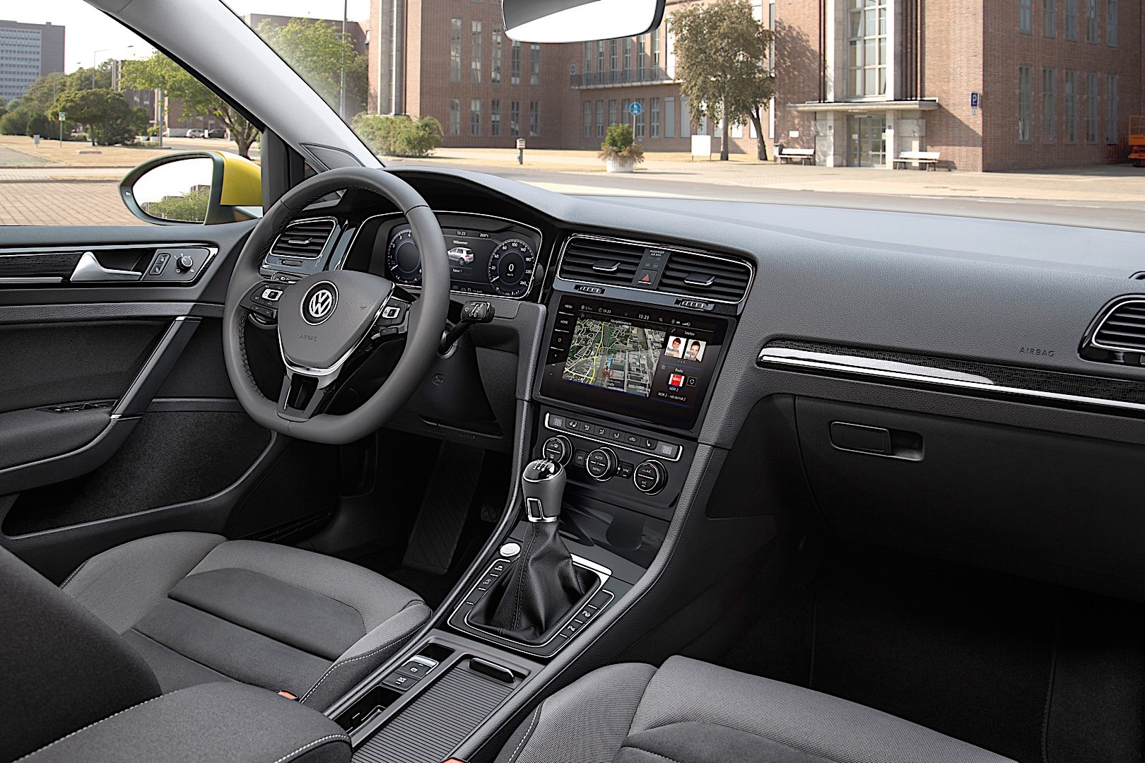 Volkswagen Golf 5 Doors photo 19