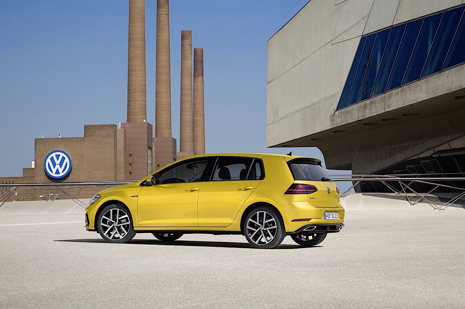 Volkswagen Golf 5 Doors photo 16