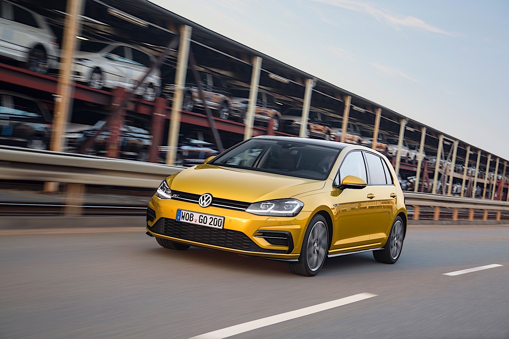 Volkswagen Golf 5 Doors photo 5