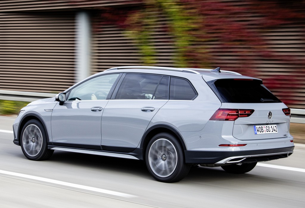 Volkswagen Golf Alltrack photo 16