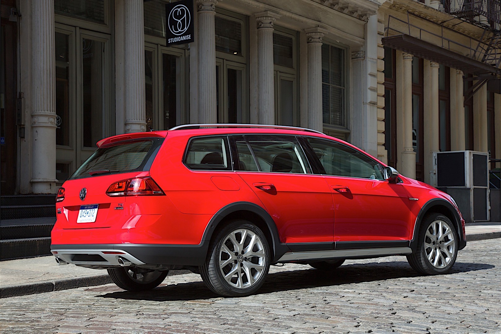 Volkswagen Golf Alltrack photo 17