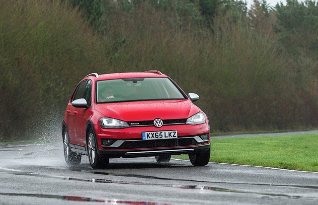 Volkswagen Golf Alltrack photo 31