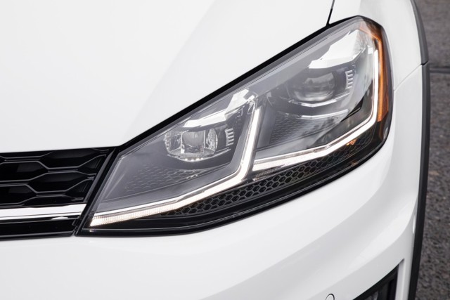 Volkswagen Golf Alltrack photo 13