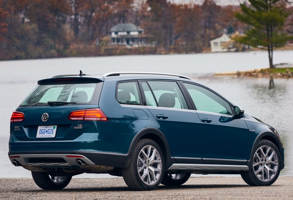 Volkswagen Golf Alltrack photo 14