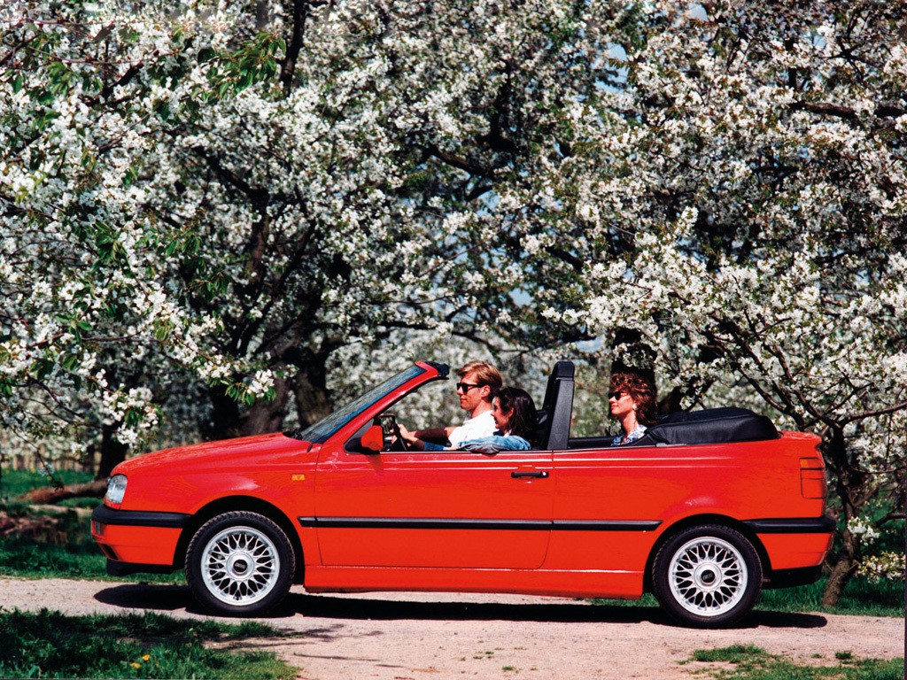 Volkswagen Golf Cabrio photo 3