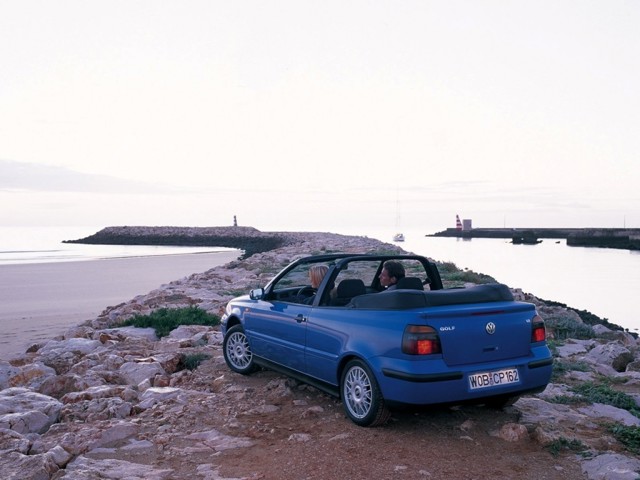 Volkswagen Golf Cabrio photo 10
