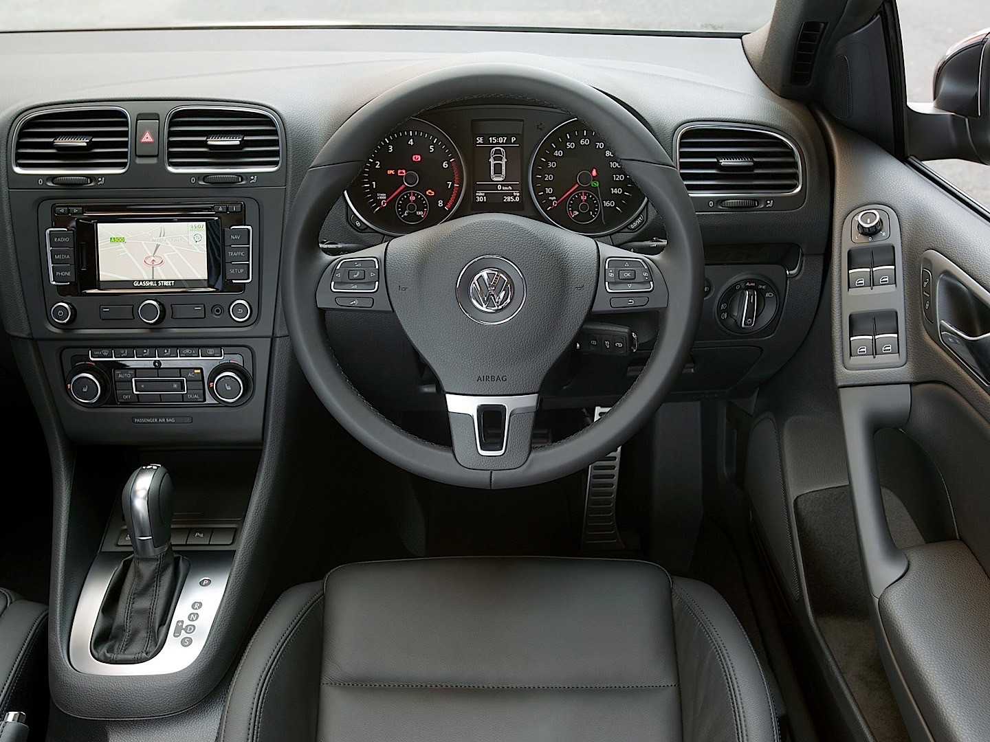 Volkswagen Golf Cabrio photo 36