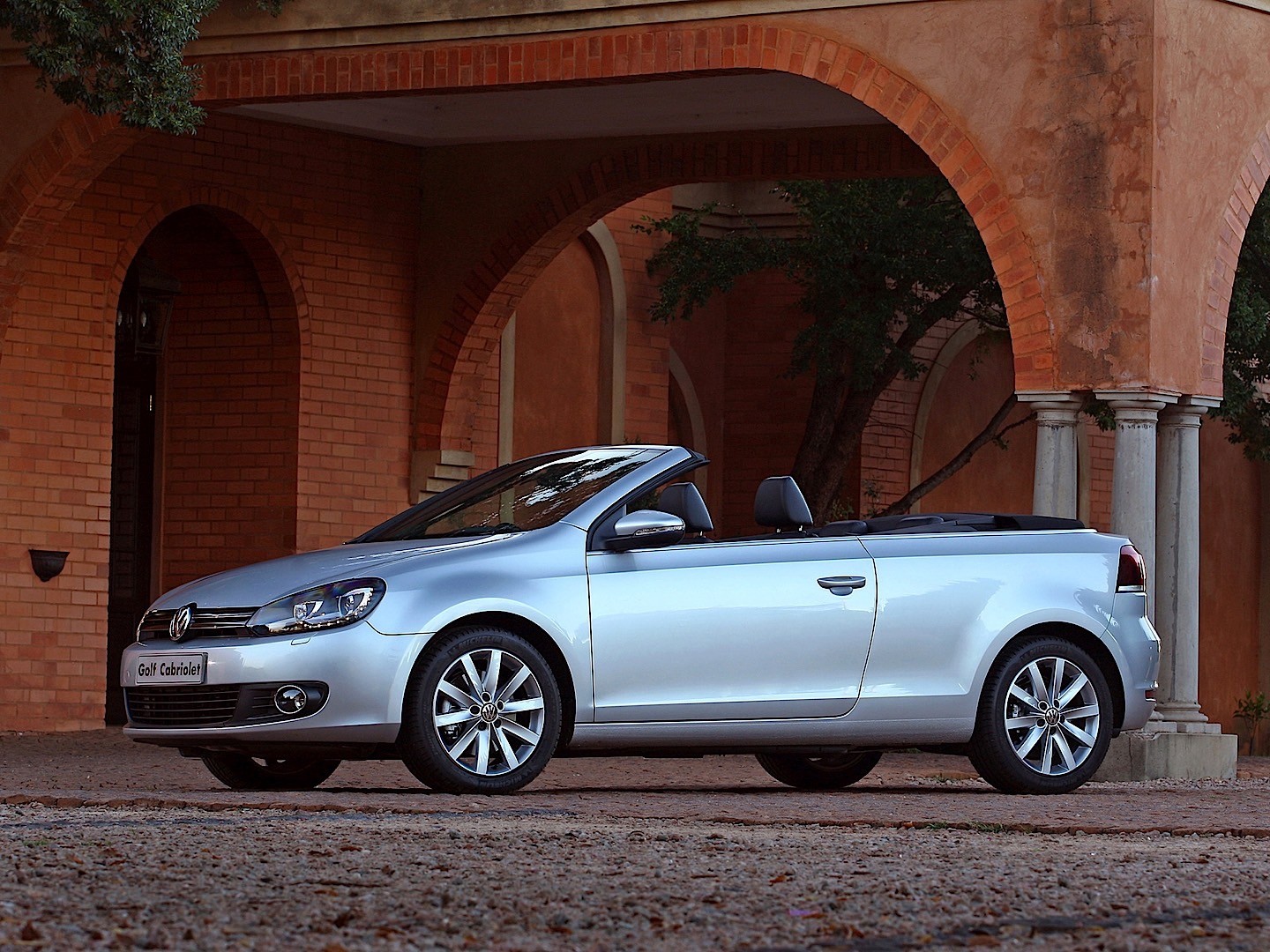 Volkswagen Golf Cabrio photo 11