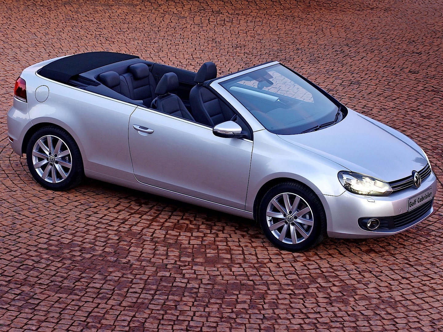 Volkswagen Golf Cabrio photo 20