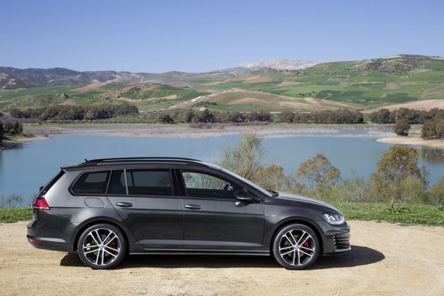 Volkswagen Golf Gtd Variant photo 11