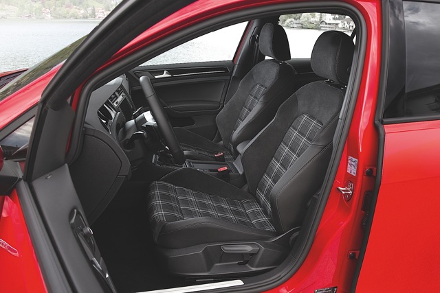 Volkswagen Golf Gti / Gtd / Gte photo 12