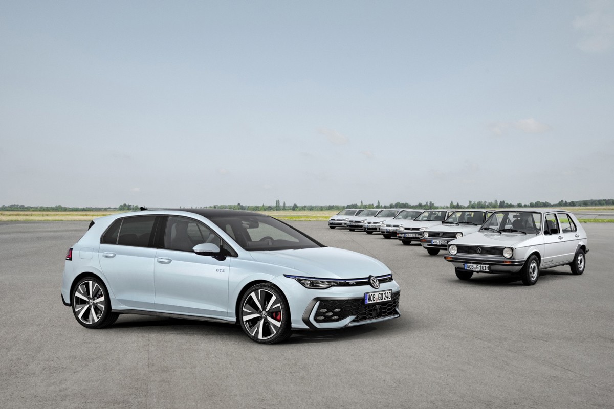 Volkswagen VOLKSWAGEN Golf GTI 5 Doors 2.0L T-FSI 6MT FWD (200 HP)