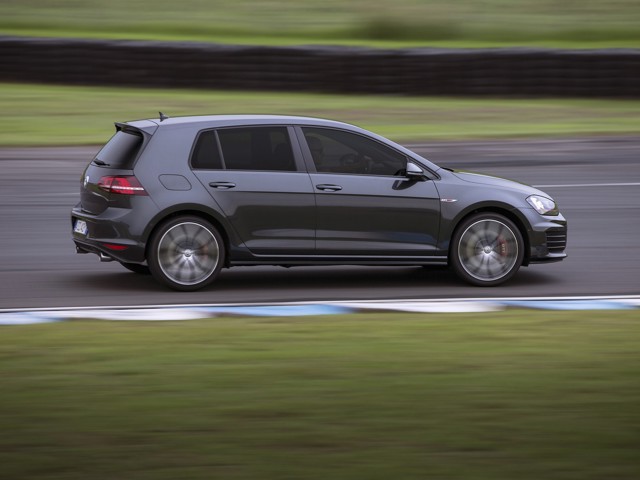 Volkswagen Golf Gti / Gtd / Gte photo 11