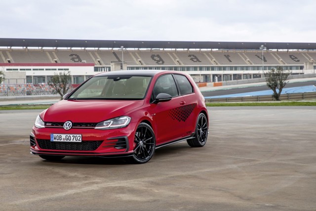 Volkswagen Golf Gti / Gtd / Gte photo 17