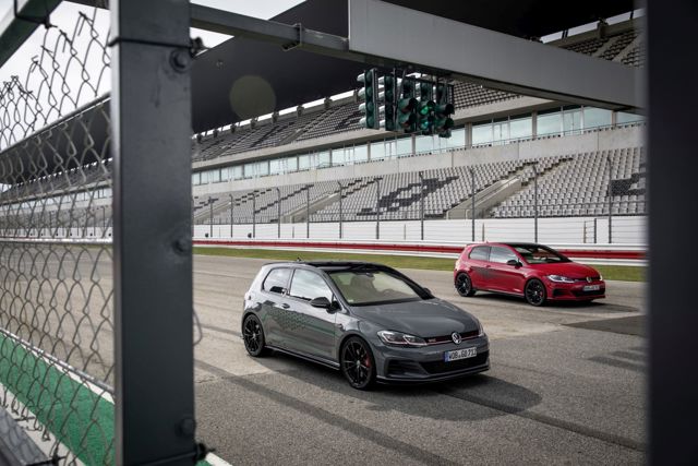 Volkswagen Golf Gti / Gtd / Gte photo 24