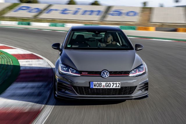 Volkswagen Golf Gti / Gtd / Gte photo 28