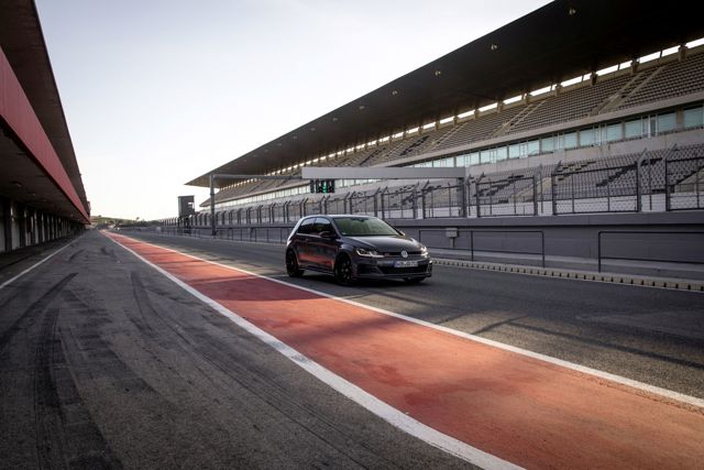 Volkswagen Golf Gti / Gtd / Gte photo 39
