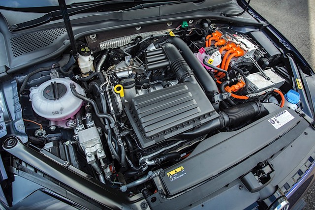 Volkswagen Golf Gti / Gtd / Gte photo 40