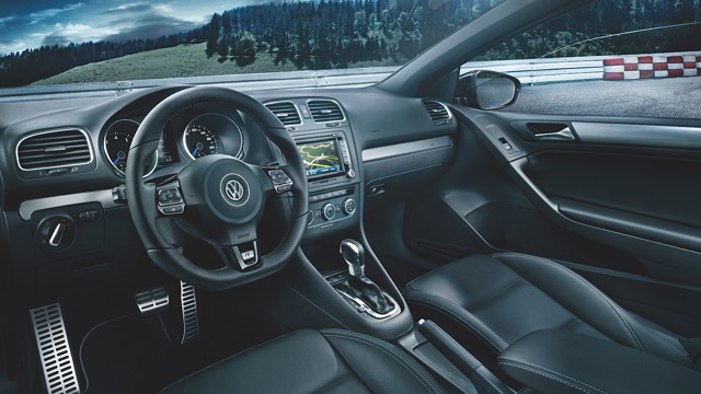 Volkswagen Golf R Cabrio photo 21