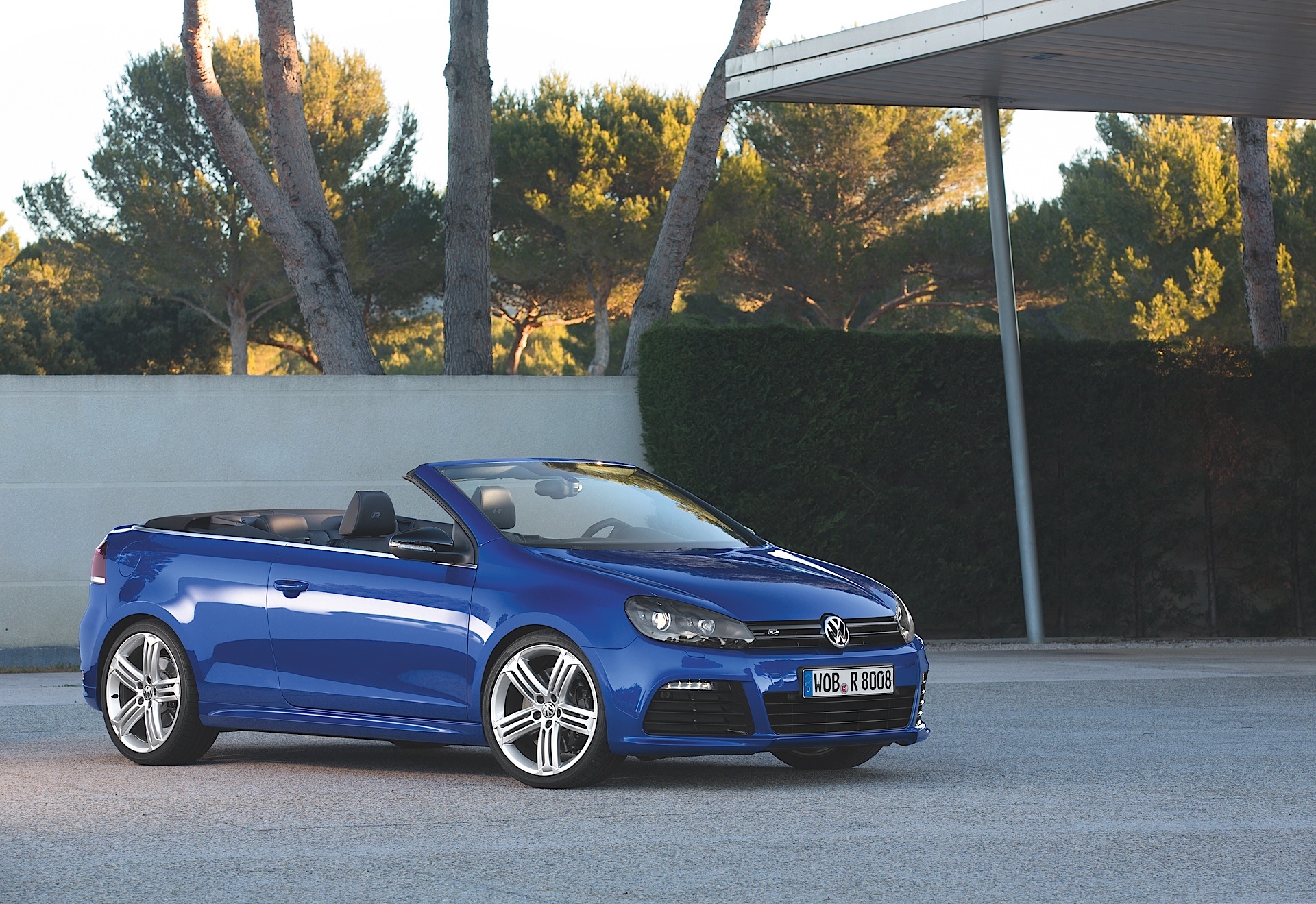 Volkswagen Golf R Cabrio photo 10