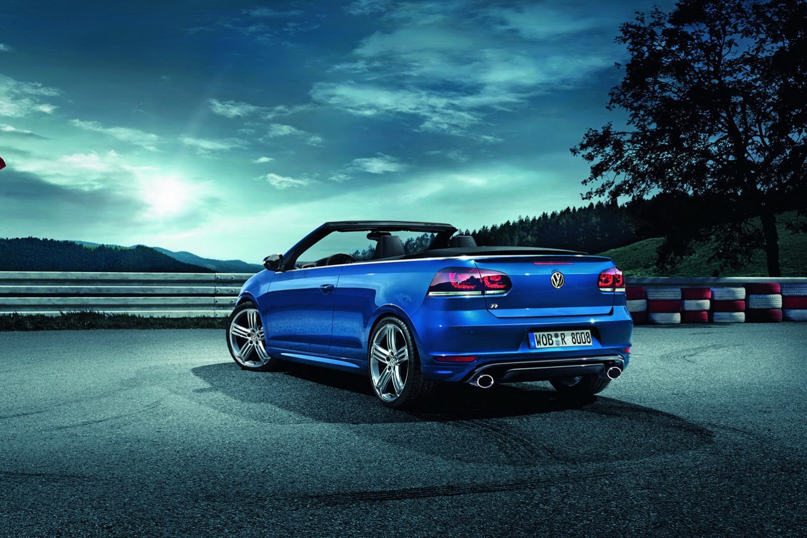 Volkswagen Golf R Cabrio photo 4