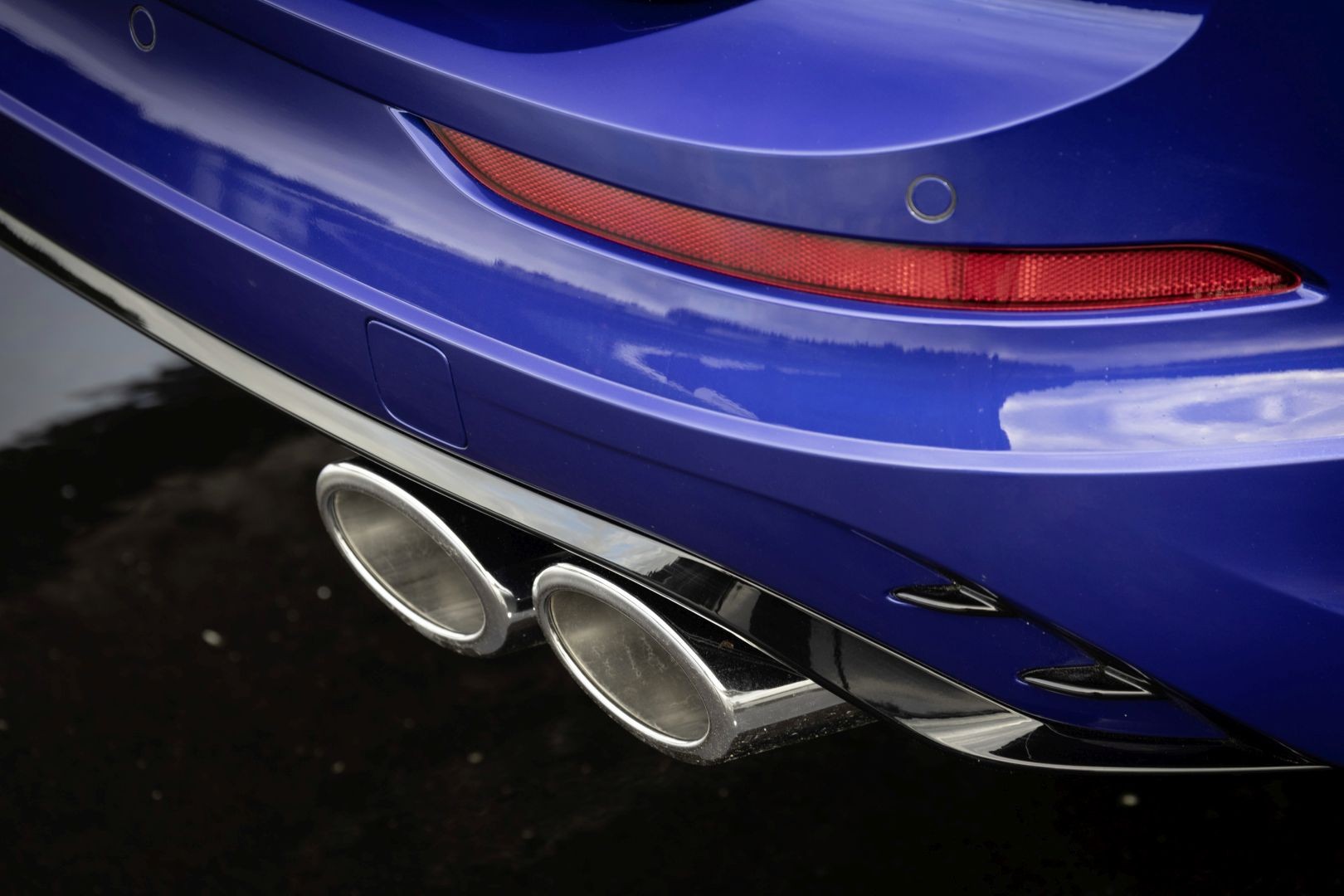 Volkswagen Golf R Variant photo 18