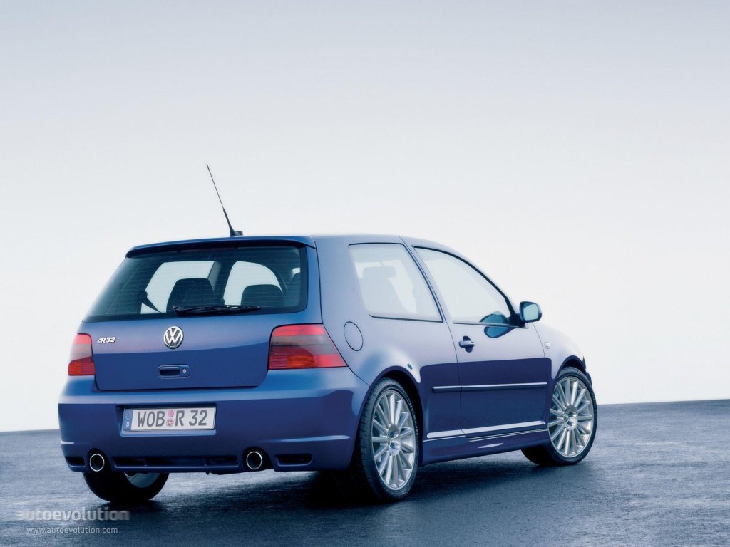 Volkswagen Golf R photo 4