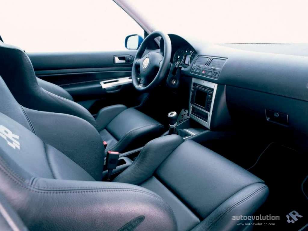 Volkswagen Golf R photo 5