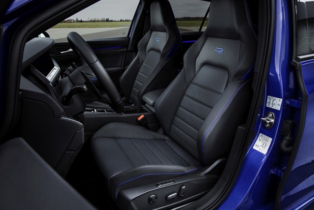 Volkswagen Golf R photo 79
