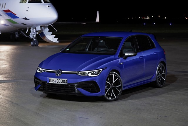 Volkswagen Golf R photo 6
