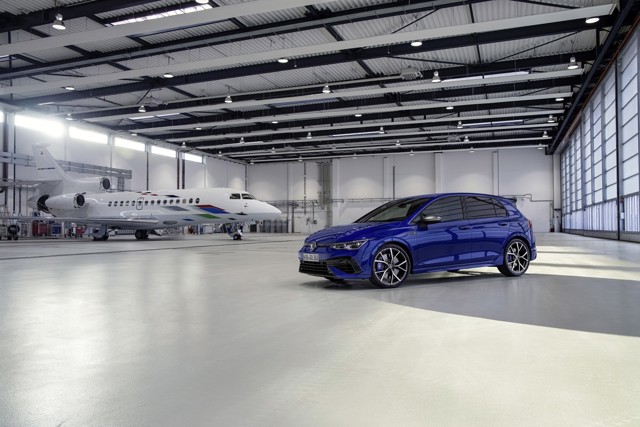 Volkswagen Golf R photo 7