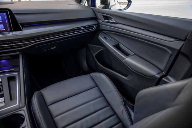 Volkswagen Golf R photo 83