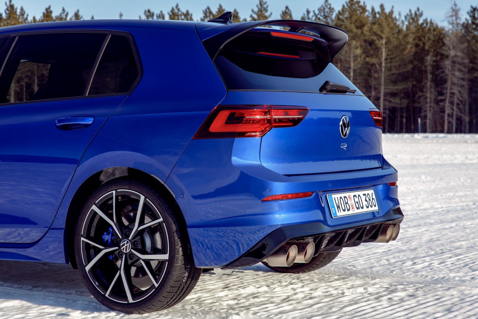 Volkswagen Golf R photo 24