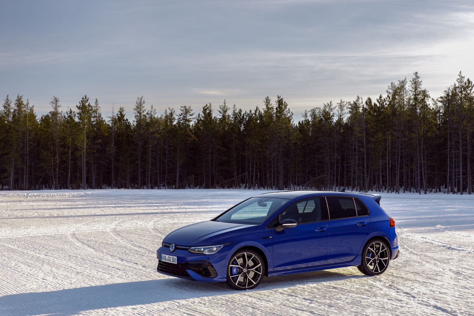 Volkswagen Golf R photo 26