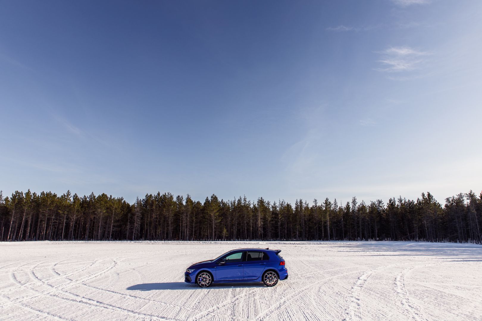 Volkswagen Golf R photo 36