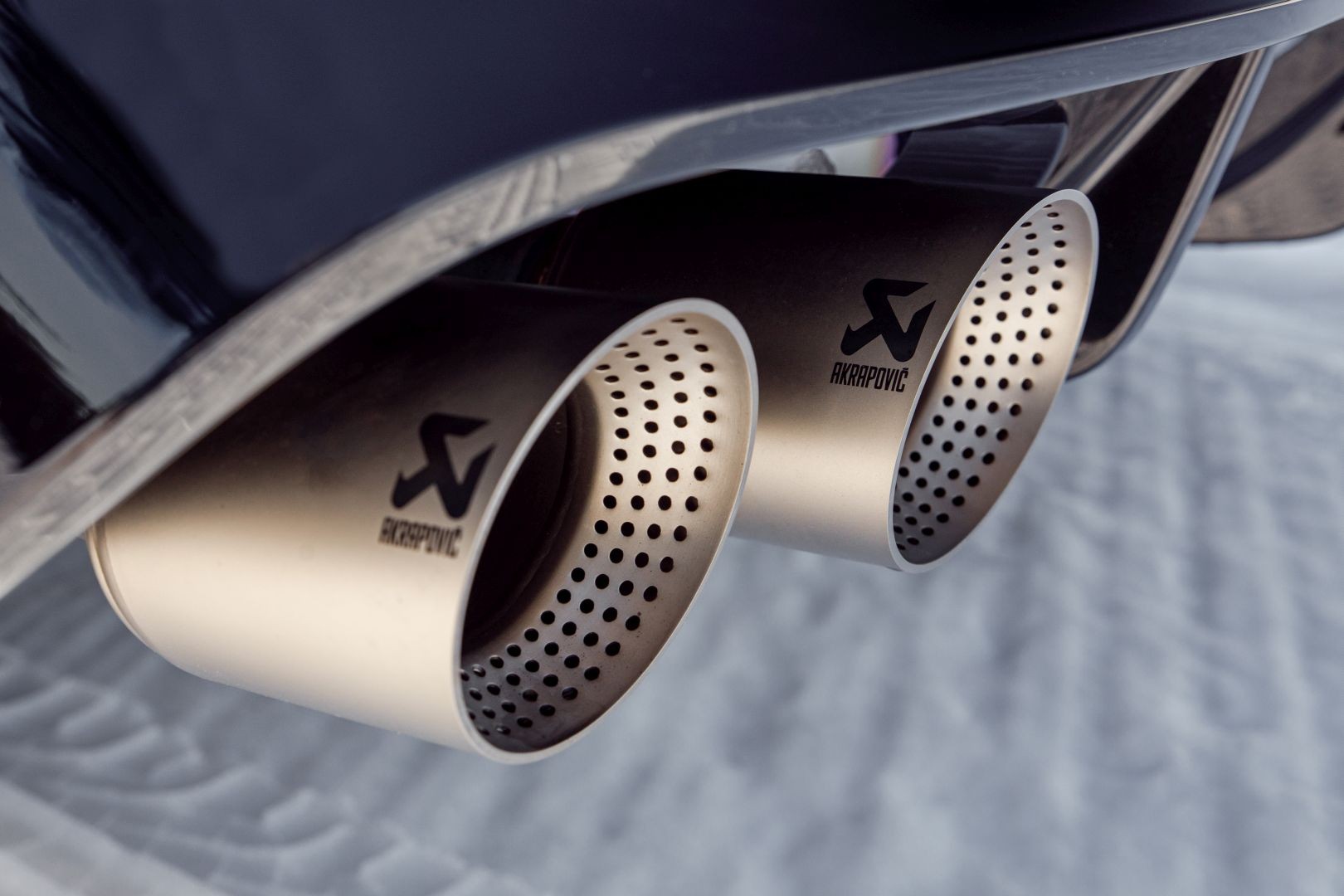 Volkswagen Golf R photo 40