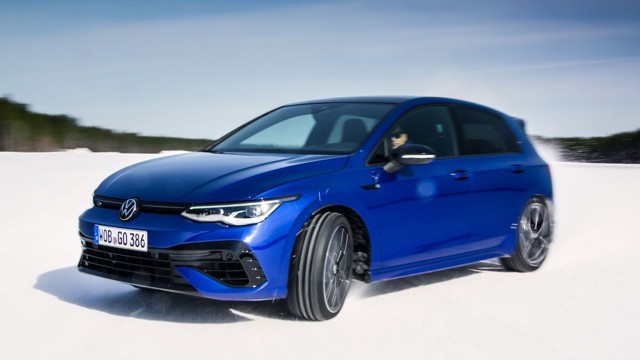 Volkswagen Golf R photo 51