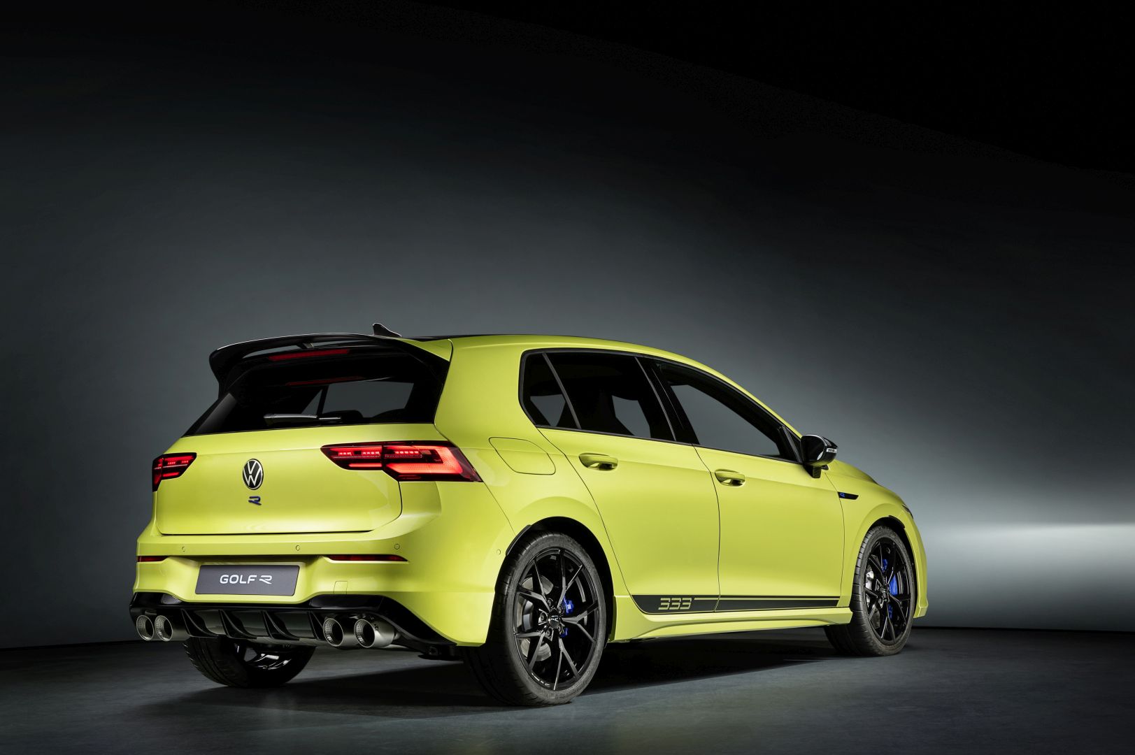 Volkswagen Golf R photo 68