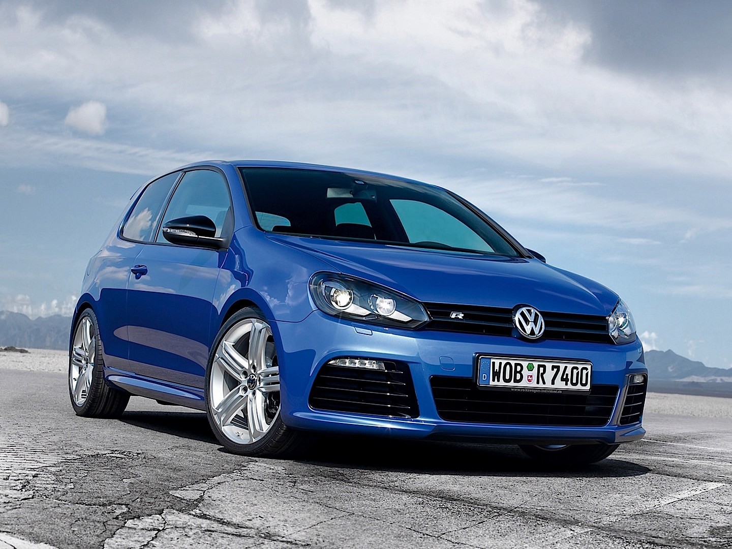 Volkswagen Golf R photo 15