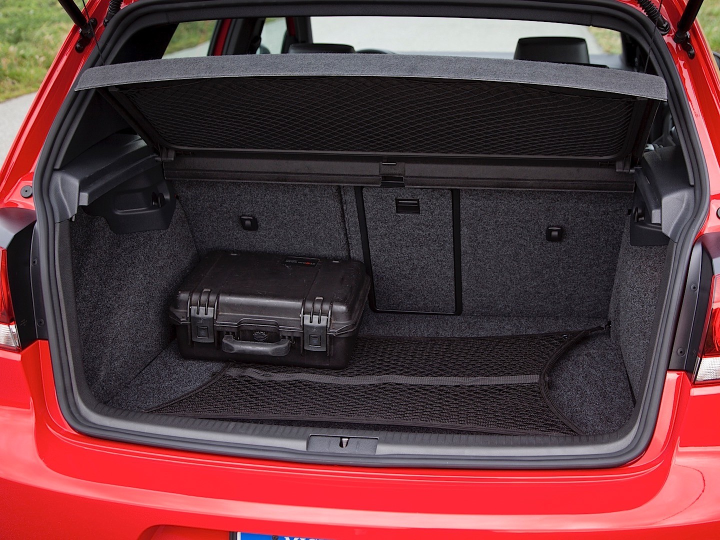 Volkswagen Golf R photo 64