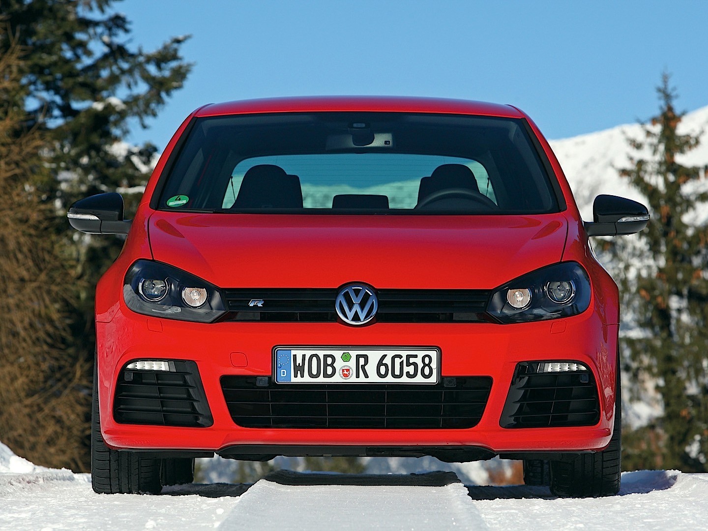 Volkswagen Golf R photo 22