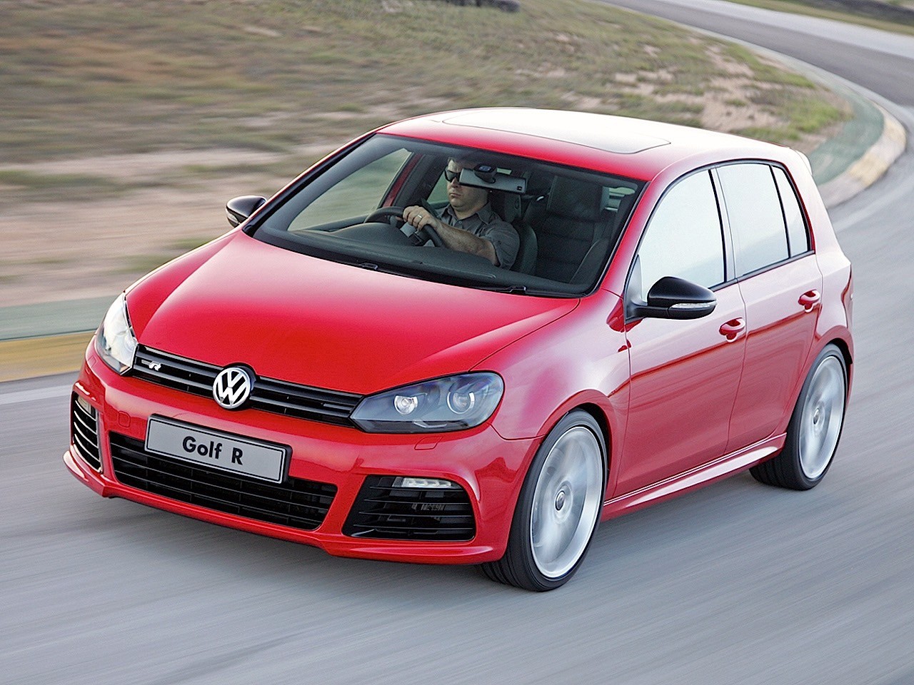 Volkswagen Golf R photo 31