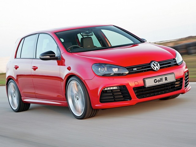 Volkswagen Golf R photo 38