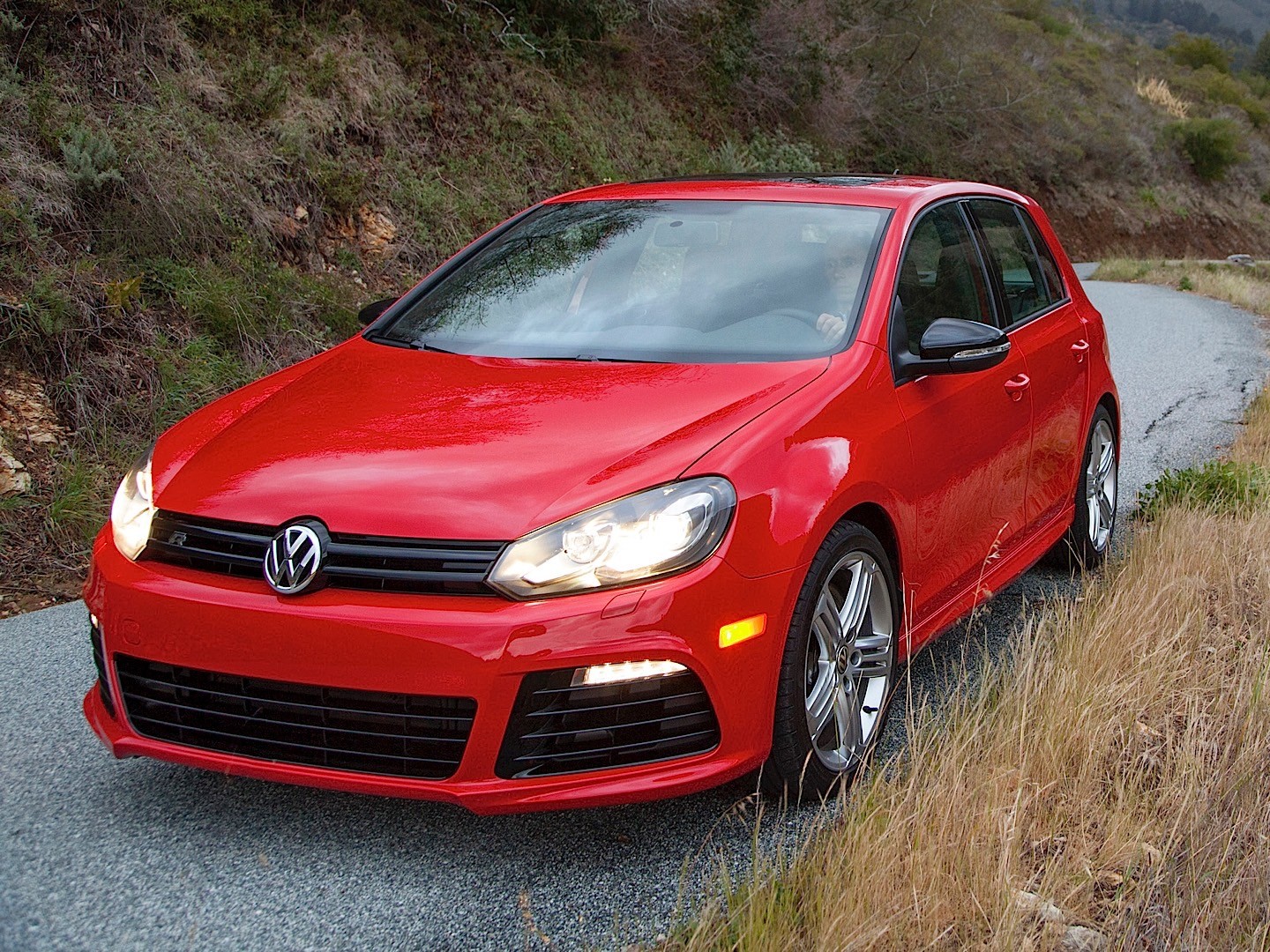 Volkswagen Golf R photo 39