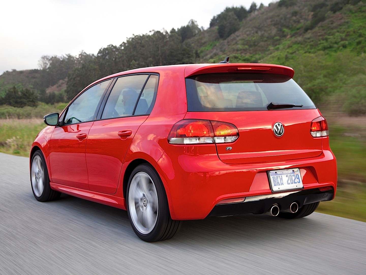 Volkswagen Golf R photo 41