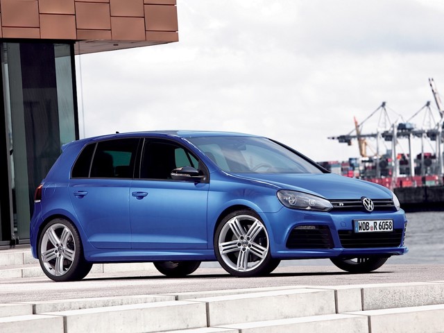 Volkswagen Golf R photo 46
