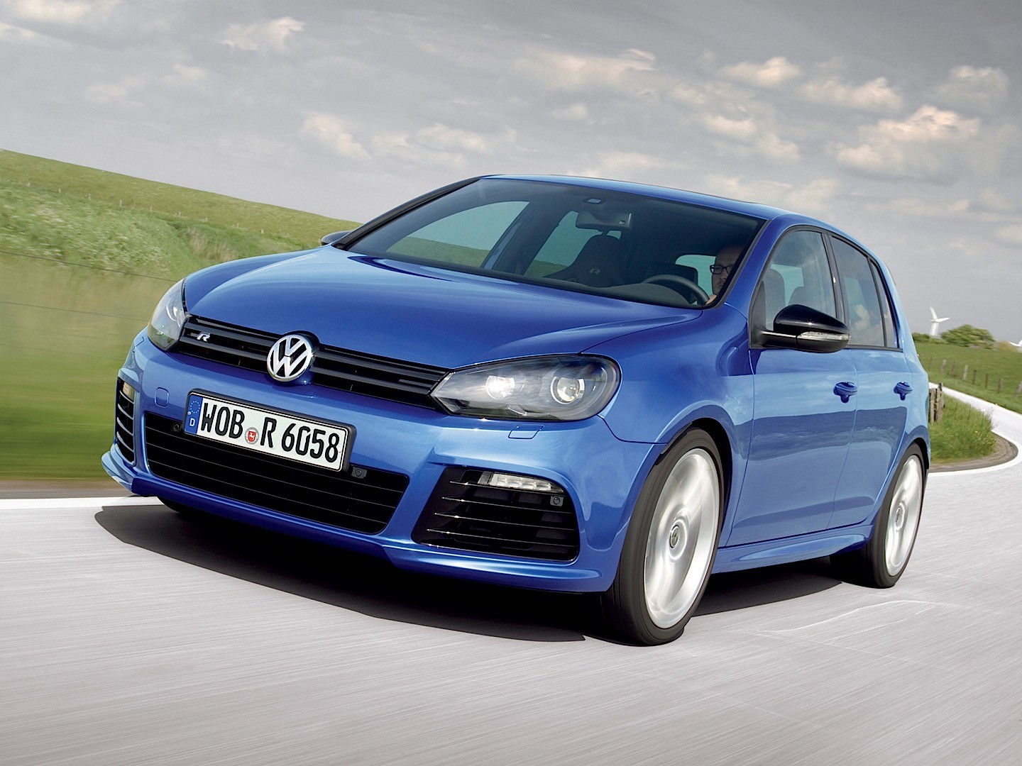 Volkswagen Golf R photo 48